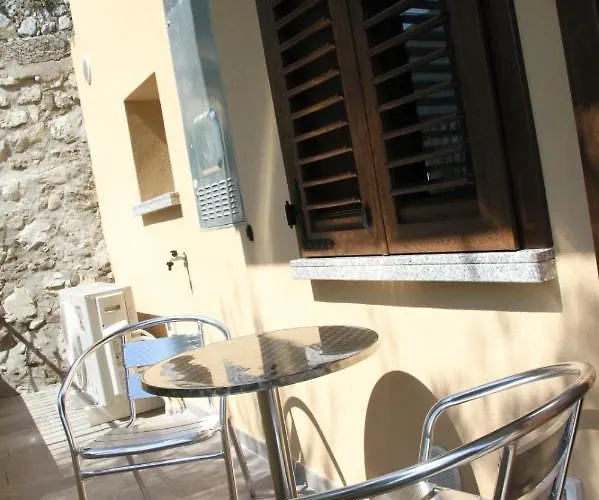 La Dimora Dei Pescatori Monteisola Apartmán *